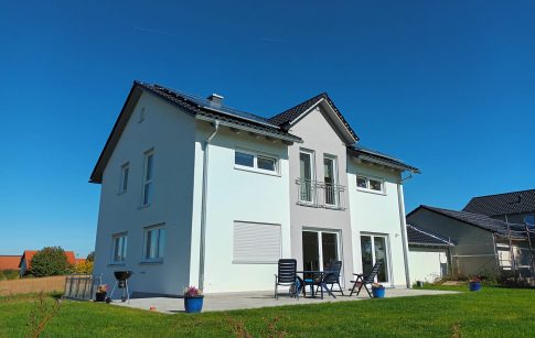 Satteldach Mehrfamilienhaus Tauperlitzer Baugesellschaft Hof Satteldach Mehrfamilienhaus Tauperlitzer Baugesellschaft Hof
